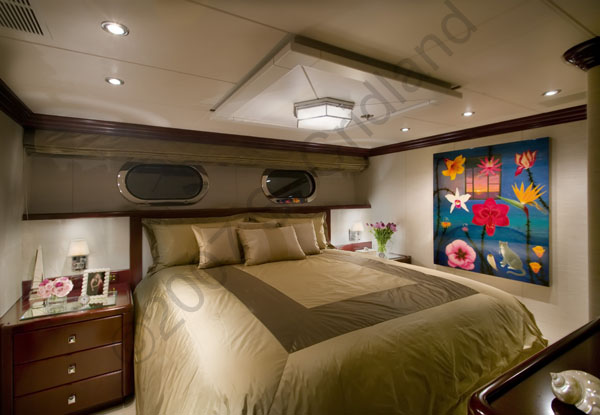 Guest_Stateroom_Aft 36